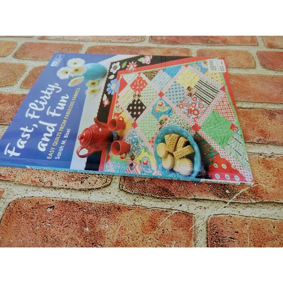 FAST‎ FLIRTY AND FUN Easy Quilts from Fabulous Fabrics by Sarah Bisel Quilting - Picture 11 of 14